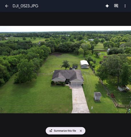 610 Avenue C, Alvin, TX 77511