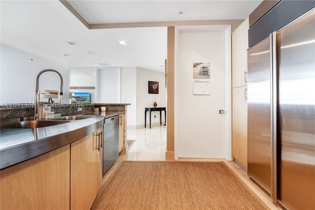 100 S Pointe Dr 2403, Miami Beach, FL 33139