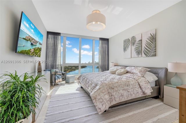 100 S Pointe Dr 2403, Miami Beach, FL 33139
