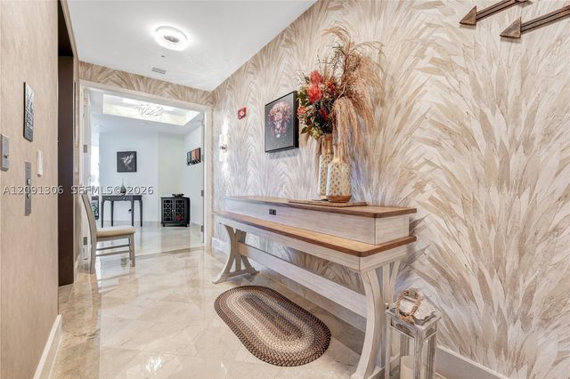100 S Pointe Dr 2403, Miami Beach, FL 33139