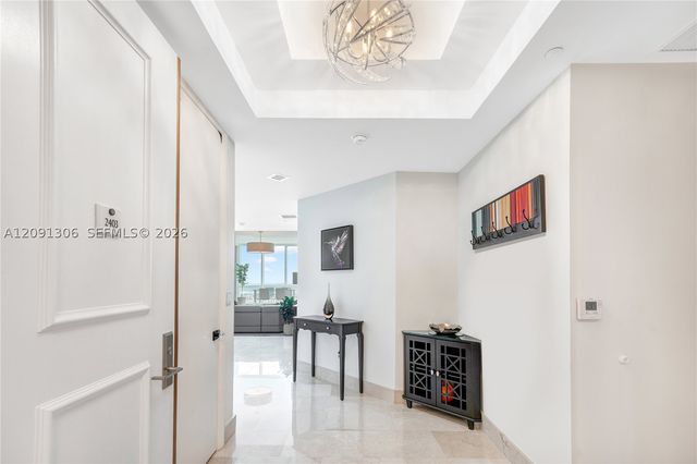 100 S Pointe Dr 2403, Miami Beach, FL 33139