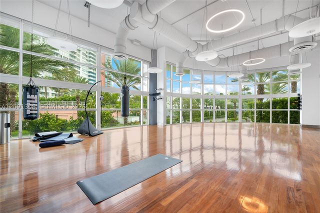 100 S Pointe Dr 2403, Miami Beach, FL 33139