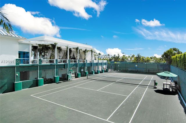 100 S Pointe Dr 2403, Miami Beach, FL 33139