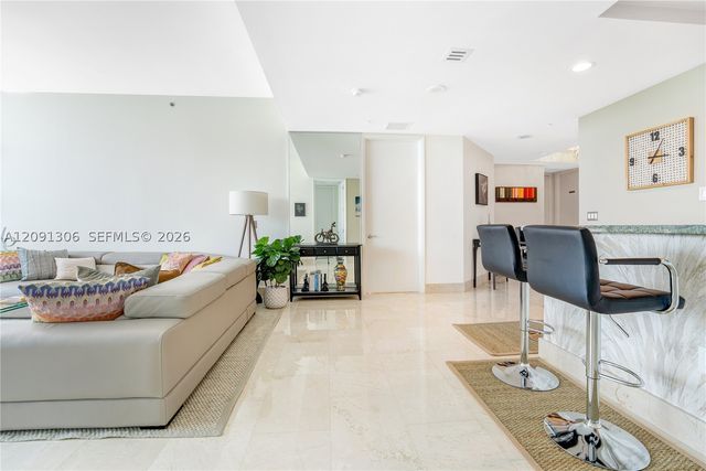 100 S Pointe Dr 2403, Miami Beach, FL 33139