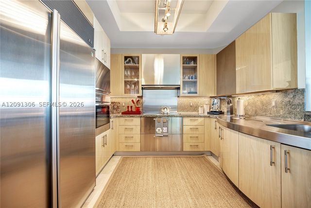 100 S Pointe Dr 2403, Miami Beach, FL 33139