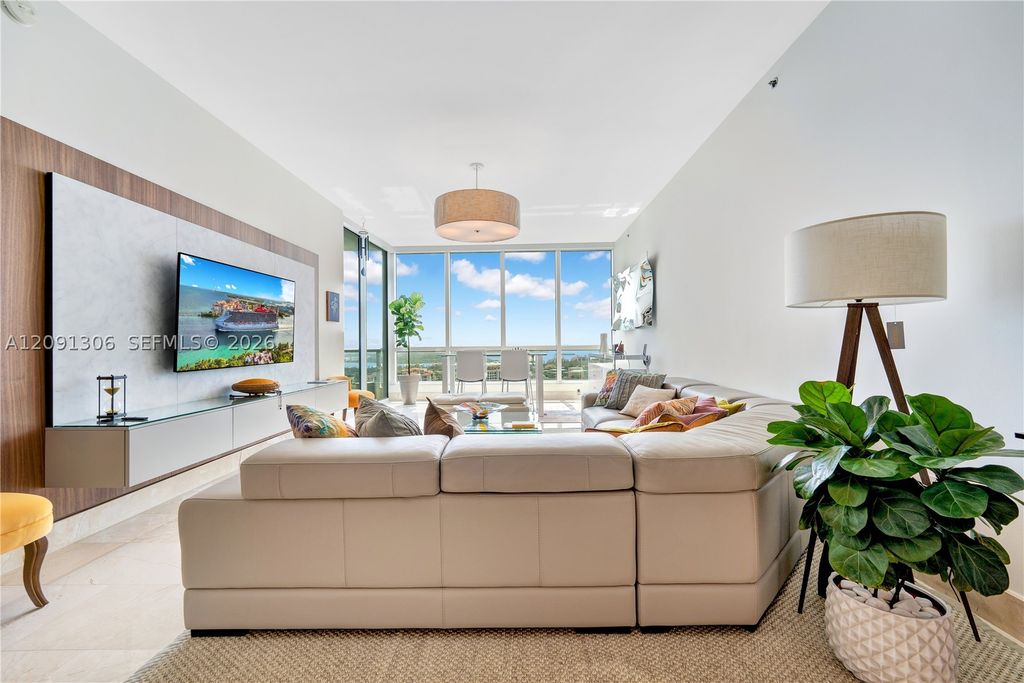 100 S Pointe Dr 2403, Miami Beach, FL 33139