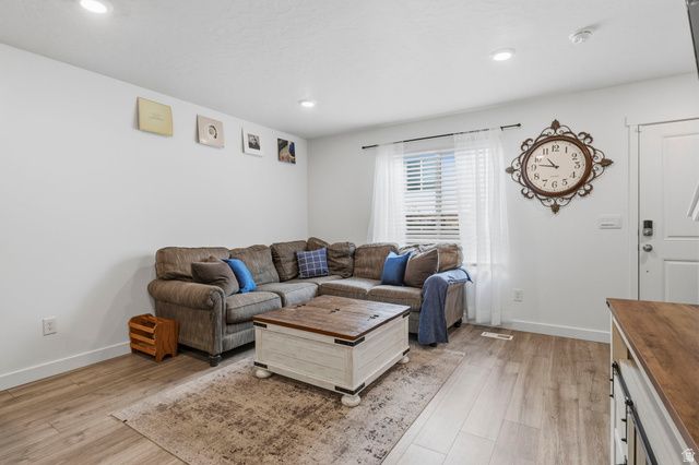 3897 S SILVER BANK DR, Magna, UT 84044