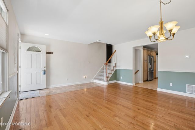 83 Wilson Circle W, Red Bank, NJ 07701