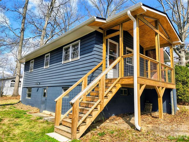 143 Tabernacle Road, Black Mountain, NC 28711