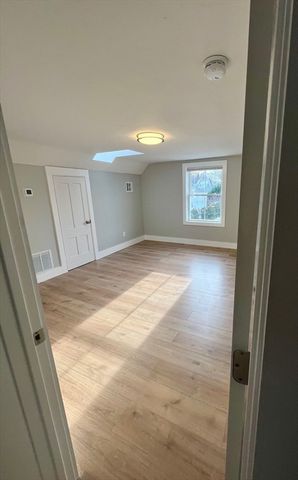 129 Court St, Plymouth, MA 02360