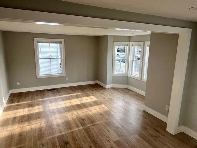 129 Court St, Plymouth, MA 02360