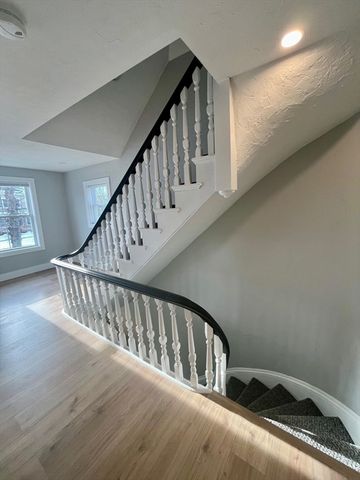 129 Court St, Plymouth, MA 02360