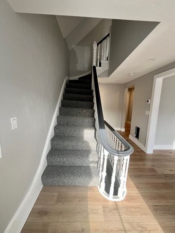 129 Court St, Plymouth, MA 02360