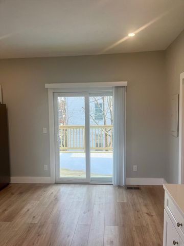 129 Court St, Plymouth, MA 02360