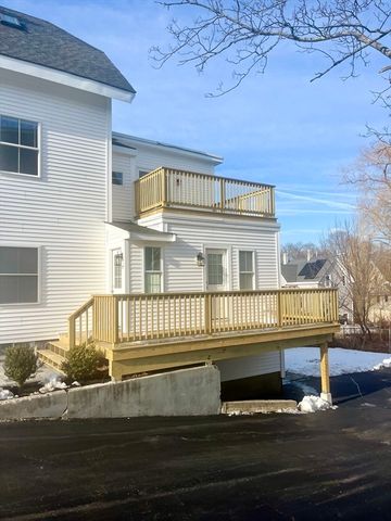 129 Court St, Plymouth, MA 02360