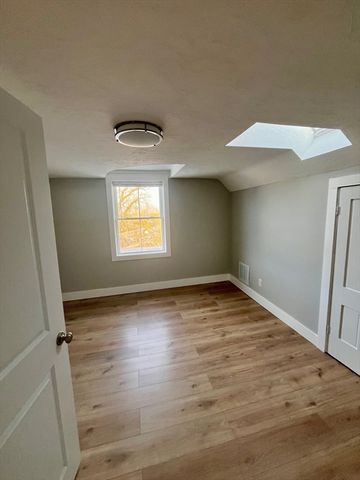 129 Court St, Plymouth, MA 02360