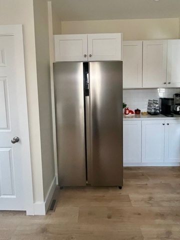 129 Court St, Plymouth, MA 02360