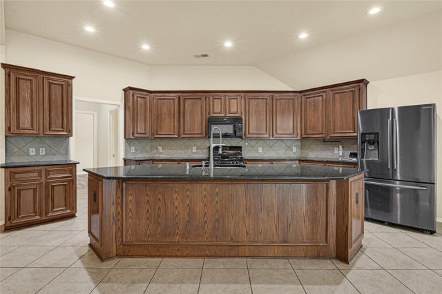 13018 Sweetgum Shores Drive, Houston, TX 77044