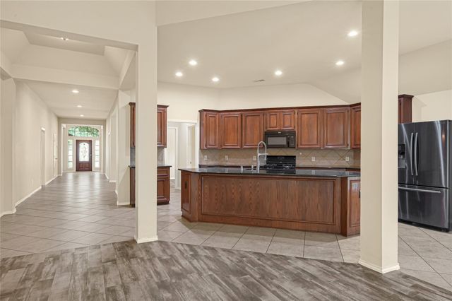 13018 Sweetgum Shores Drive, Houston, TX 77044