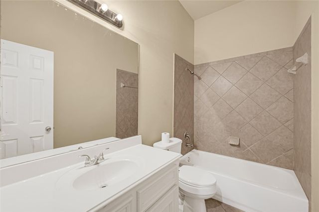 13018 Sweetgum Shores Drive, Houston, TX 77044