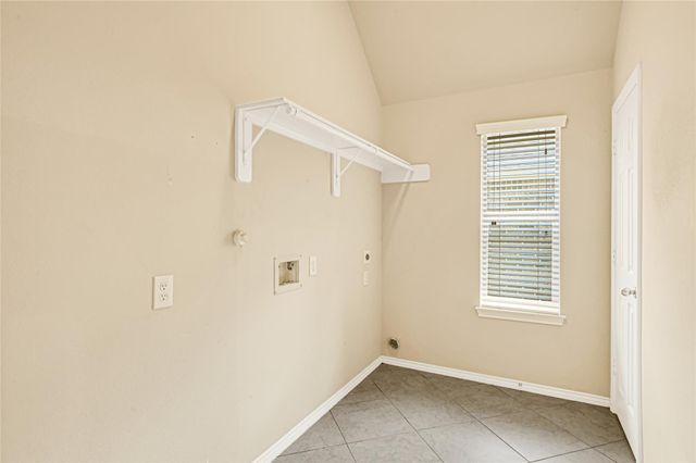 13018 Sweetgum Shores Drive, Houston, TX 77044