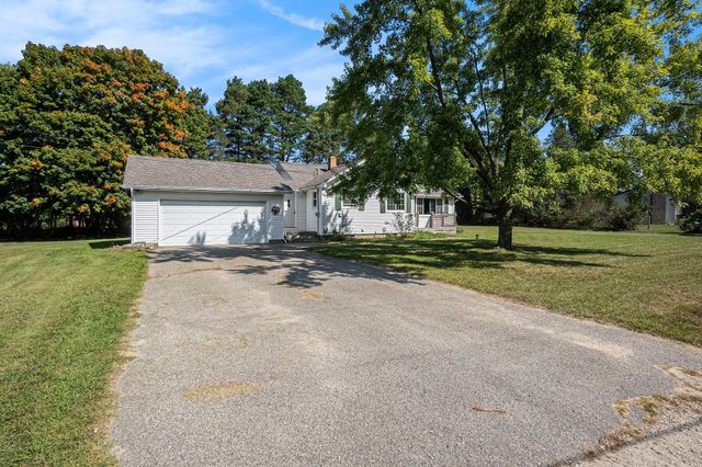 451 Cumings Court Nw, Sparta Twp, MI 49345