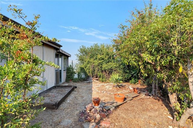 8720 Mulberry Drive, Sunland, CA 91040