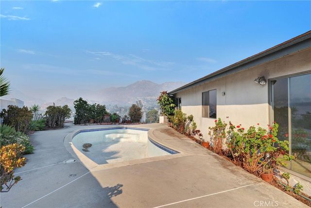 8720 Mulberry Drive, Sunland, CA 91040