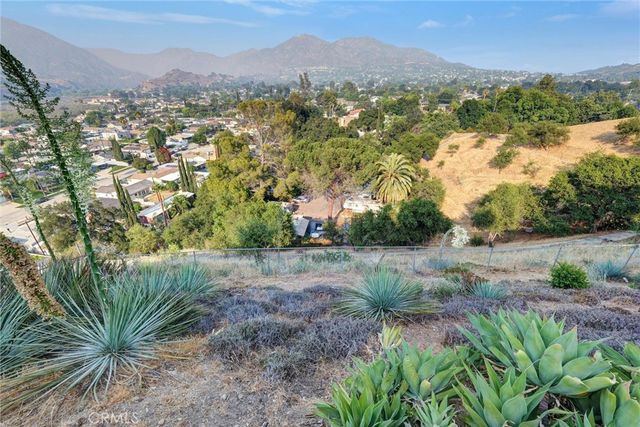 8720 Mulberry Drive, Sunland, CA 91040