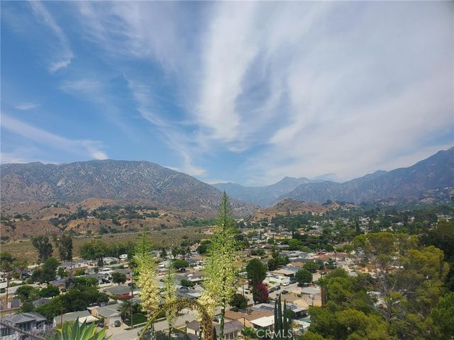 8720 Mulberry Drive, Sunland, CA 91040