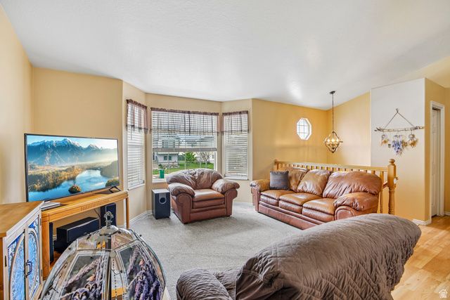 5429 S 4125 W, Roy, UT 84067