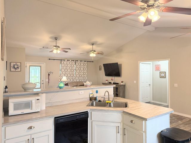 140 Private Road 3533, Clarksville, AR 72830