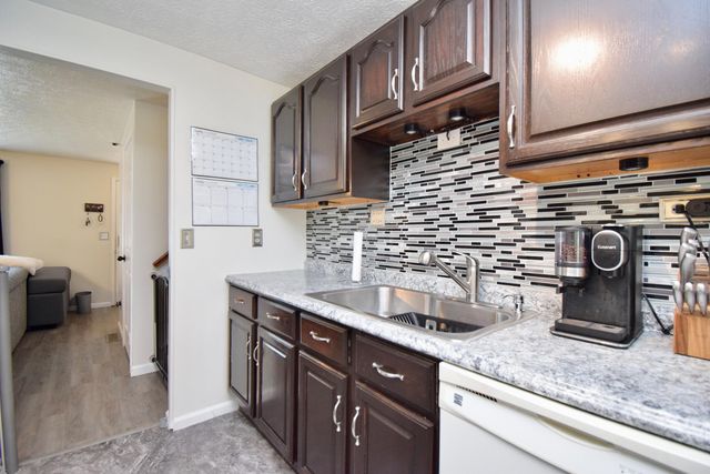 26 Valeside Drive, Covington, KY 41017