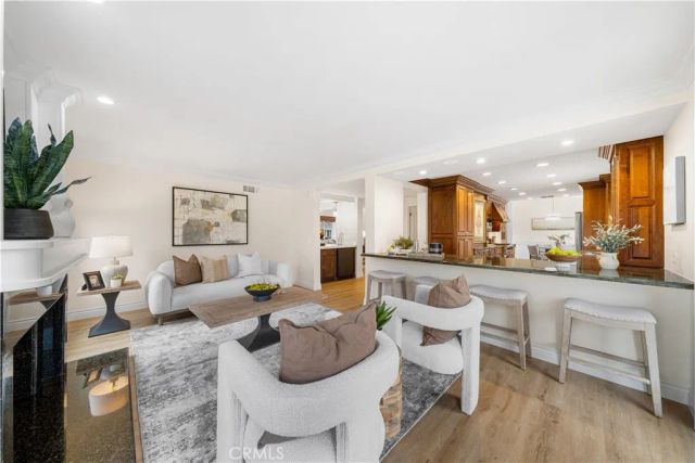 698 S Gentry, Anaheim Hills, CA 92807