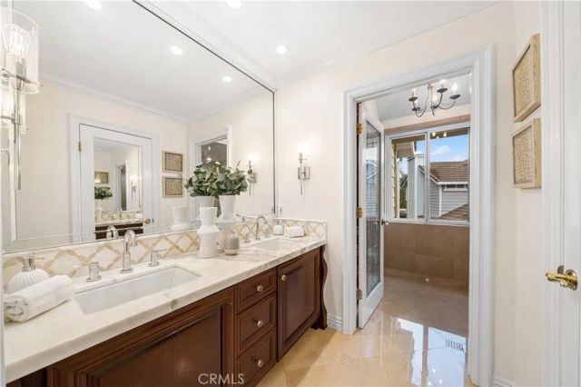 698 S Gentry, Anaheim Hills, CA 92807