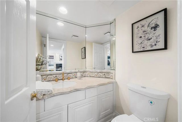 698 S Gentry, Anaheim Hills, CA 92807