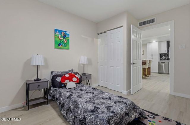 106 La Cienega Drive, Socorro, TX 79927