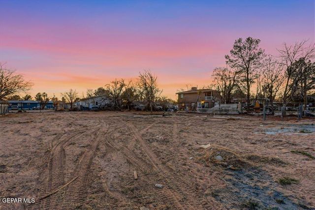 106 La Cienega Drive, Socorro, TX 79927