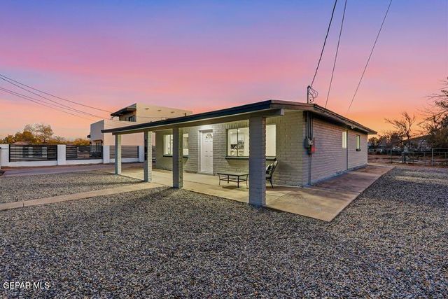 106 La Cienega Drive, Socorro, TX 79927