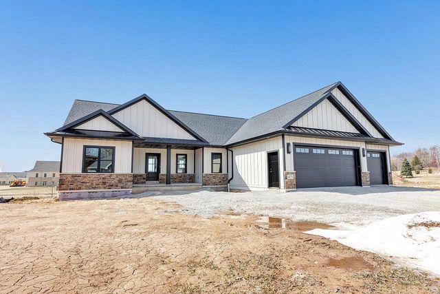 675 SUNSET, Green Bay, WI 54313
