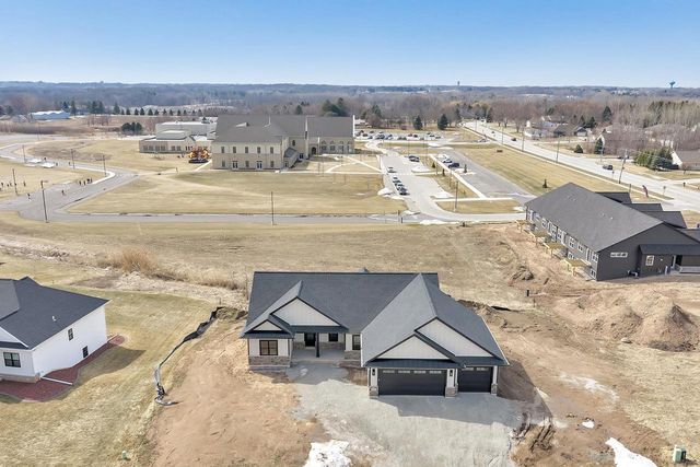 675 SUNSET, Green Bay, WI 54313