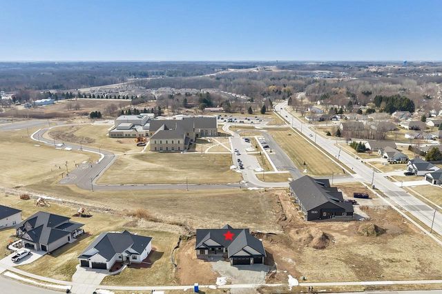 675 SUNSET, Green Bay, WI 54313