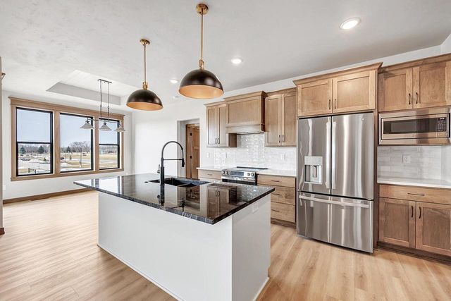 675 SUNSET, Green Bay, WI 54313