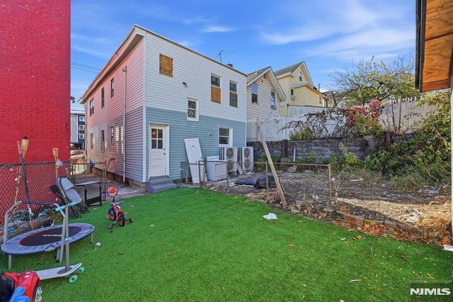 20 Wickham Street, Passaic, NJ 07055