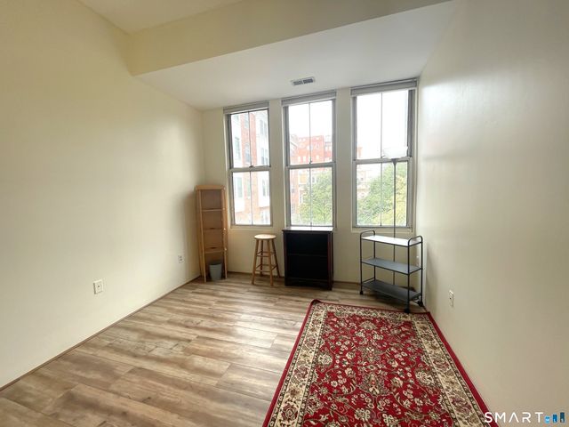 196 Crown Street 309, New Haven, CT 06510