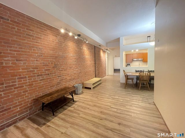 196 Crown Street 309, New Haven, CT 06510