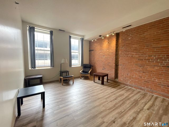 196 Crown Street 309, New Haven, CT 06510