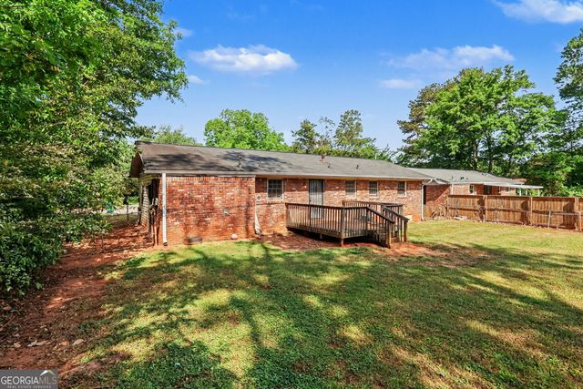 3665 Brookcrest Circle, Decatur, GA 30032