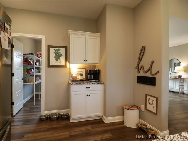 7006 Patriot Court, Charlestown, IN 47111