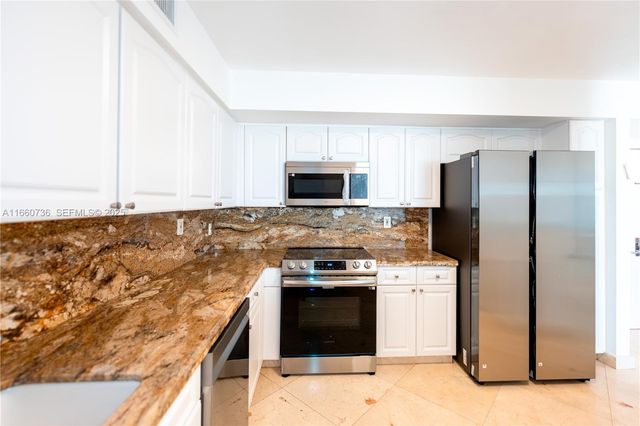 3500 Mystic Pointe Drive 3502, Aventura, FL 33180